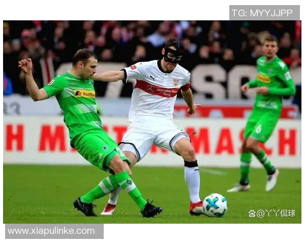 门兴客场力克凯泽斯劳滕，稳居德甲榜首继续扩大战果